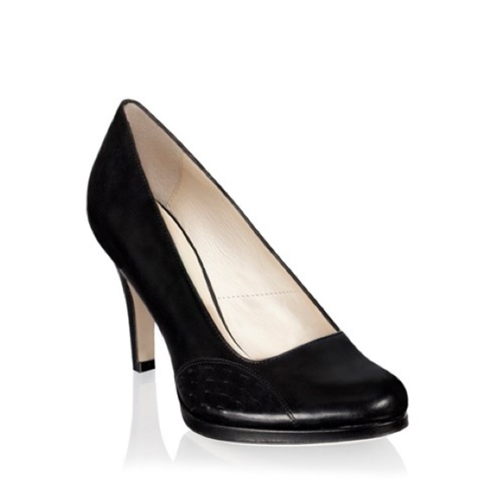 Woman’s Shoes